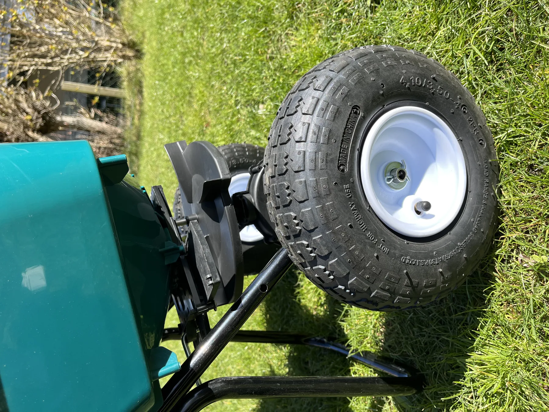 Streuwagen Cresco 20 SW mieten in Bad Oldesloe